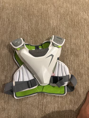 Large Adult Maverik Max Shoulder Pads (Used)