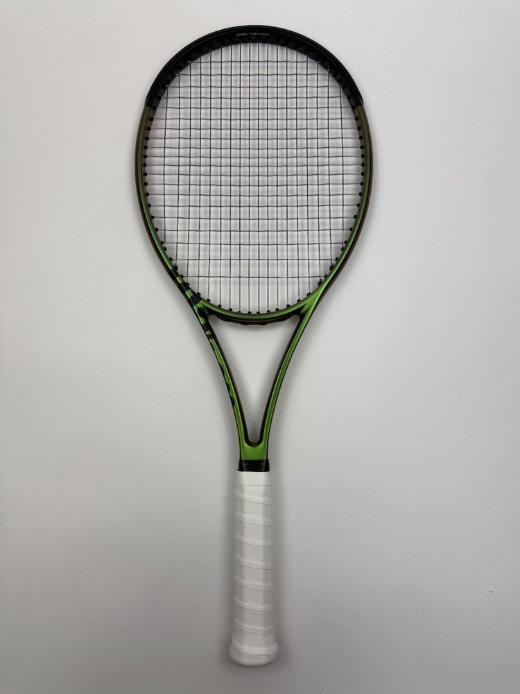 NEW Wilson Blade 98 18x20 V8, 4 1/4 | SidelineSwap | Buy and Sell