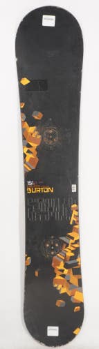 Burton Cruzer V-Rocker Snowboard - 151 cm Used