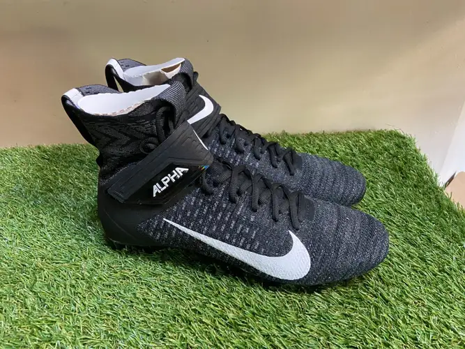 Nike Alpha Menace Elite 2 Flyknit Football Cleats Black AO3374-001 Men's 14 NWOB