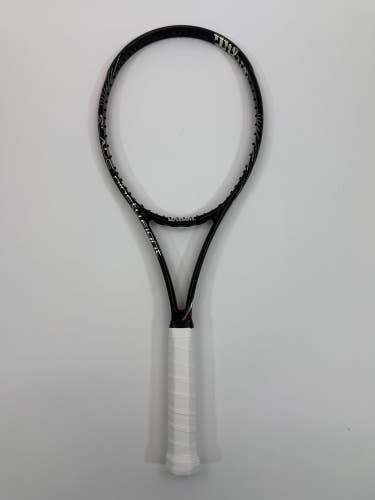 Wilson BLX Blade 98S Spin Effect, 4 1/2 Very Good Condition
