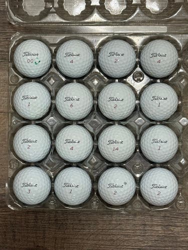 16 Titleist Pro V1x Golf Balls - 5A MINT CONDITION
