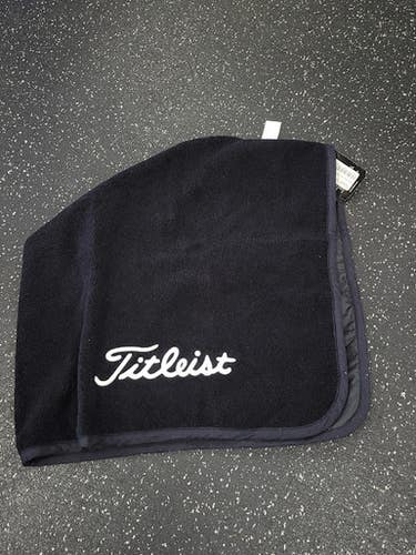 Used Titleist RAIN TOWEL Golf Accessory 11849-S000039954