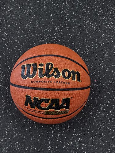 Used Wilson Basketball Womens Indoor 11849-S000040079