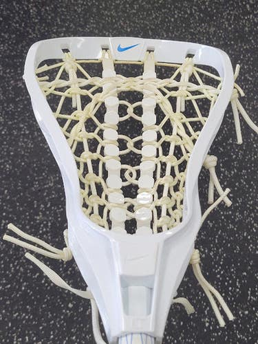 Used Nike ARISE Wmn Atk/Mid Complete Stick White 11849-S000040086