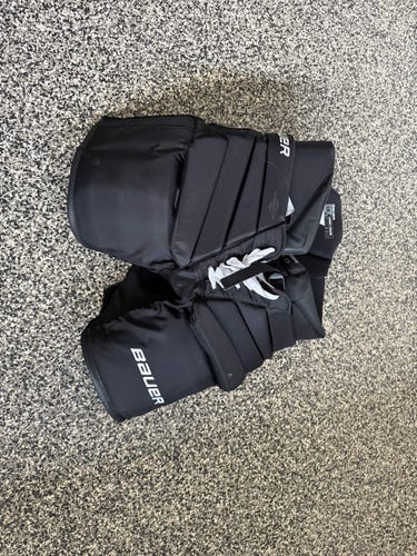 Senior Large Bauer Pro Hockey Goalie Pants (Used 4 times)