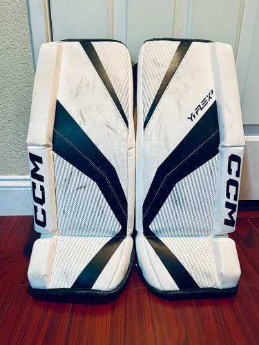 24" CCM YTFLEX 3 Goalie Leg Pads (Used)