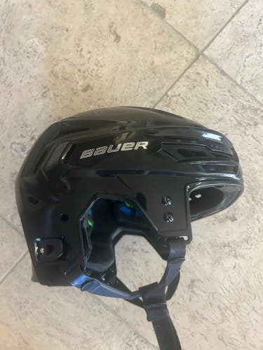 Large Bauer Re-Akt 155 Helmet (Used)