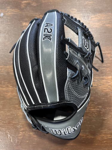 2025 Wilson A2K 1787 RH Infield Baseball Glove 11.75" (New)