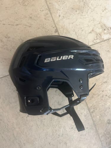 Large Navy Bauer Re-Akt 155 Helmet (Used)