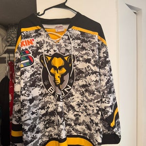 Game-worn NWHL Military Appreciation Night Jersey - Carlee Toews #26