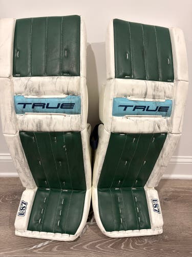 33" True L87 Goalie Leg Pads (Used)