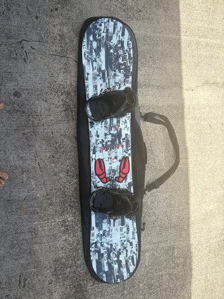 burton dakine snowboard 151cmW Burton SuperHero Wide Snowboard With Burton Freestyle Bindings and  Dakine Bag | SidelineSwap