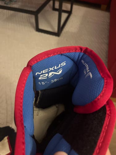 Bauer Nexus 2N Gloves 15" (New)