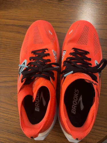 Orange Unisex Size M 9.5 (W 10.5) Adult Brooks Hyperion Max Shoes (Used)