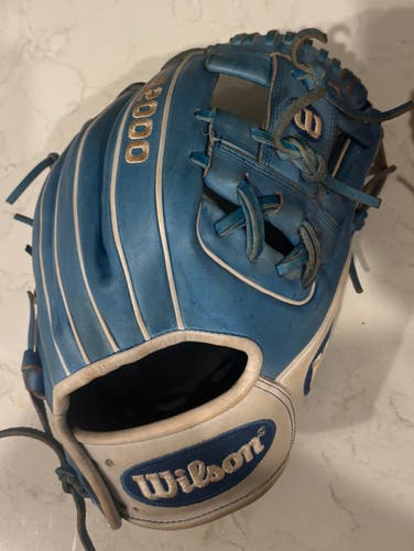 Wilson A2000 RH Infield Baseball Glove 11.5" (Used)