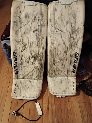 33" Bauer Mach Goalie Leg Pads (Used)