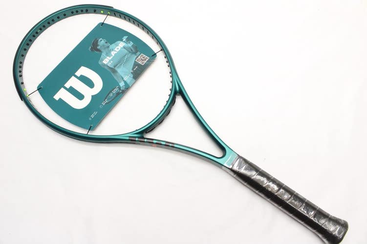 *NEW* WILSON BLADE 104 VER 9.0 TENNIS RACQUET (4 1/4) UNSTRUNG