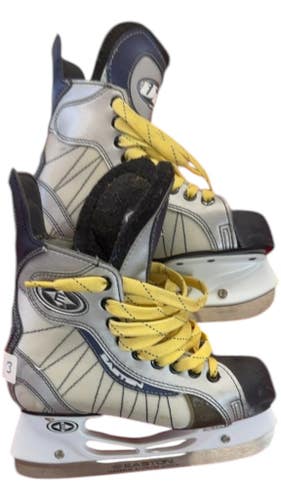 Easton Ice Skates UL Uni-Body Silver/Navy Used Size 3