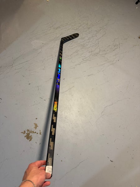 BRAND NEW* CCM TRIGGER 10 PRO 75 FLEX P28+1/4 RH SENIOR STICK