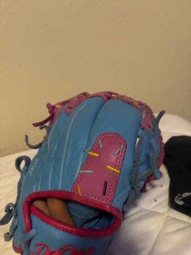 2025 Bradley Next Play RH Baseball Glove 11.5" (Used)