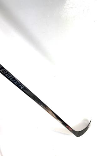 Senior Bauer Vapor  League Right Handed Hockey Stick P28 87Flex (New)