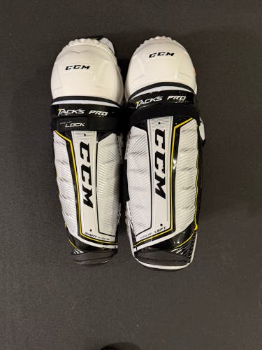 Senior CCM Ultra Tacks Pro 17" Shin Pads Pro Stock (New)
