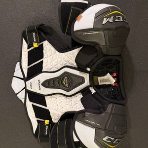 Extra Large Senior CCM Ultra Tacks Pro Shoulder Pads Pro Stock (New)
