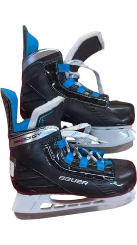 Bauer Hockey Skates Prodigy Youth Size 13Y Used
