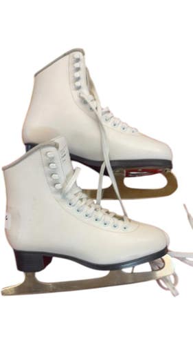 Jackson Figure Skates Cameo CS1350 White Used Size 6