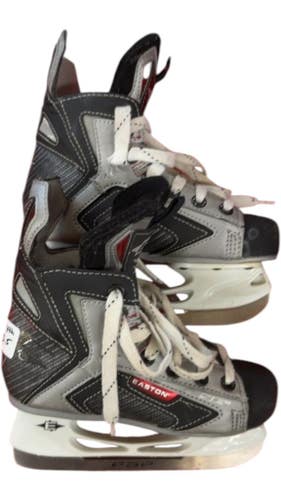 Easton Hockey Skates SE10 Youth Used Size 13.5