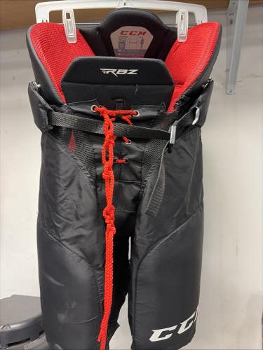 Senior Size Small CCM RBZ 110 Ice Hockey Player Pants.