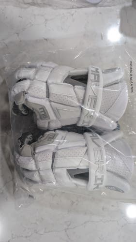 Maverik M6 Lacrosse Gloves (New)