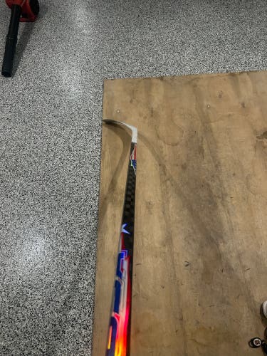 Senior Bauer Twitch Right Handed Hockey Stick P86 77 Flex Pro Stock (Used)