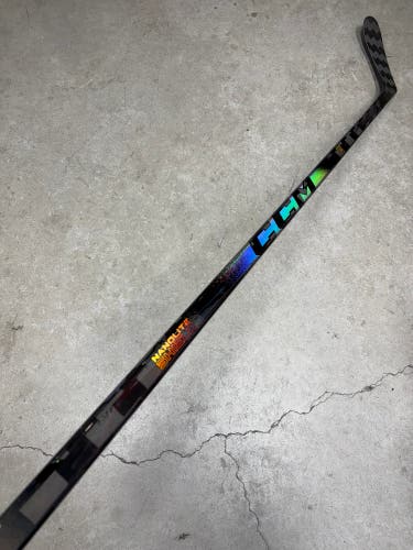 90 Flex P28 Senior CCM Trigger 10 Pro Left Hand Hockey Stick (New) Pro Stock