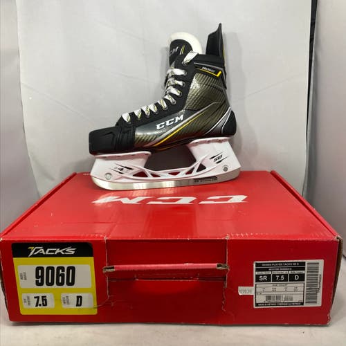 New Senior CCM Regular Width   7.5 Tacks 9060 Hockey Skates