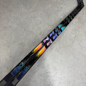 2 PACK 90 Flex P28 Senior CCM Trigger 10 Pro Left Hand Hockey Stick (New) Pro Stock