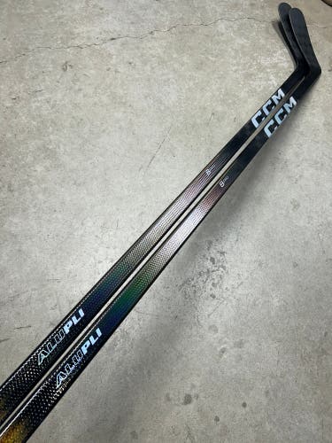2 Pack 90 Flex P90 Senior CCM Jetspeed FT8 Pro Left Hand Hockey Stick Pro Stock (New)