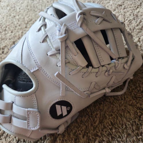NEW 2025 Worth RH Freedom Series First base Fielding Slowpitch Softball Glove 13"
