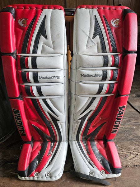35" Vaughn Velocity V4 Goalie Leg Pads (Used)
