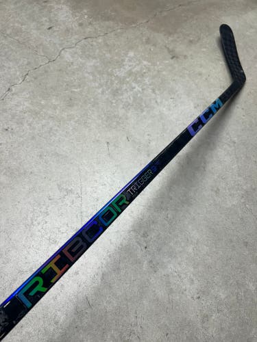 90 Flex P29M Senior CCM RibCor Trigger 9 Pro Left Hand Hockey Stick Pro Stock (New)