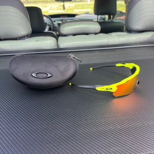 One Size Fits All Oakley Radar EV Pitch Sunglasses (New)