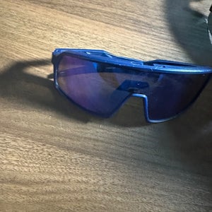 Unisex One Size Fits All Oakley Sutro Sunglasses (Used)