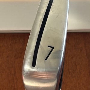 Men's 2022 TaylorMade 7 Iron Stealth Right Handed Regular Flex Graphite/Steel Shaft 38" (New)
