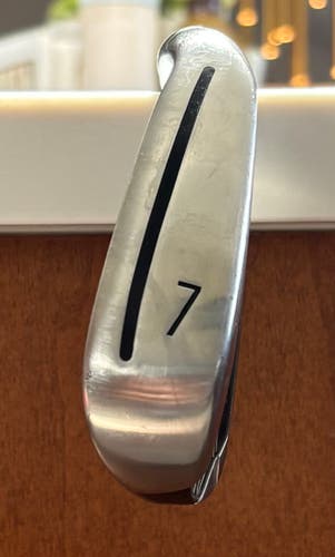 Men's 2022 TaylorMade 7 Iron Stealth Right Handed Regular Flex Graphite/Steel Shaft 38" (New)