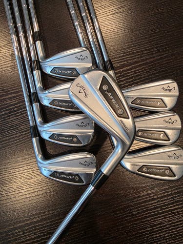 RIGHT HAND CALLAWAY AI200 GOLF IRON SET 4-PW+AW STEEL KBS TOUR LITE STIFF