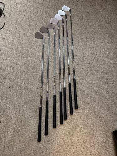 Men's 2022 TaylorMade P7MB Left Hand Iron Set Extra Stiff Flex (Used)