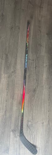 Senior Bauer Vapor Flylite Left Hand Hockey Stick P88 77 Flex (New)