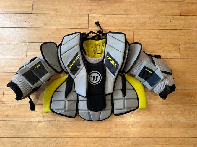 Large/Extra Large 2021 Warrior Ritual RX3 E Goalie Chest Protector (Used)
