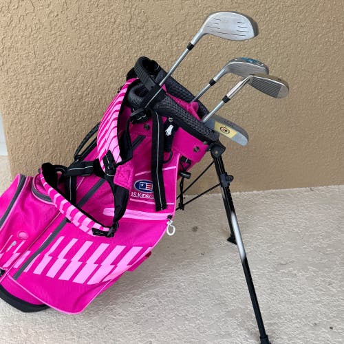 USKG US Kids Golf DV2 WT-20u UltraLight RH UL48 Junior 4 Blue Club Set, Pink Bag